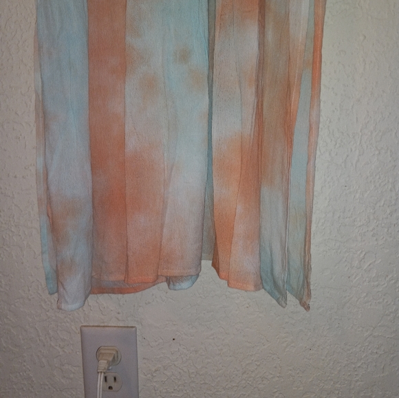 Hem & Thread Dress - Picture 8 of 9